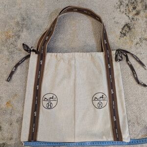 Hermes dust bag. Hand made shopper from Hermes dust bags NEW!